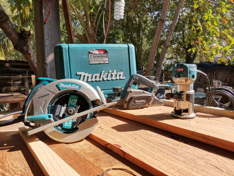 Best Circular Saw for Beginners: What to Buy for Homestead Projects
